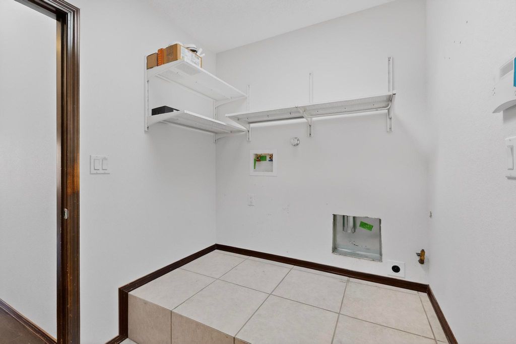 Image 42 of property listing at 11027 Gladiolas Place NW, Albuquerque, NM 87114