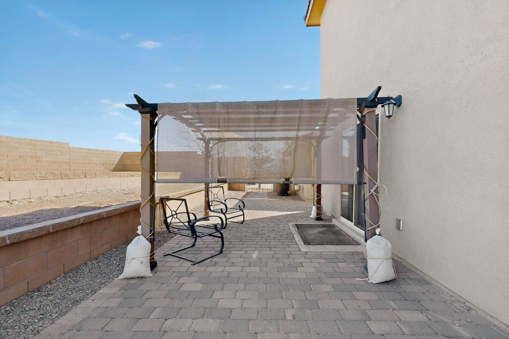 Image 50 of property listing at 11027 Gladiolas Place NW, Albuquerque, NM 87114