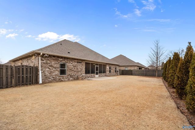 22 Youpon Drive SW, Huntsville, AL 35824