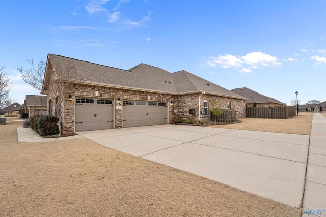 22 Youpon Drive SW, Huntsville, AL 35824