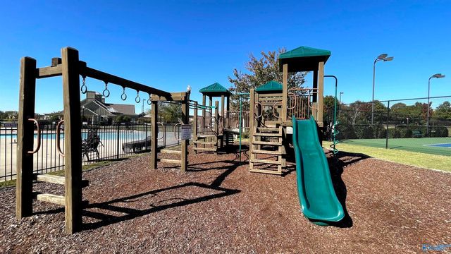 22 Youpon Drive SW, Huntsville, AL 35824