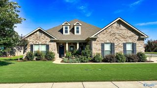 22 Youpon Drive SW, Huntsville, AL 35824