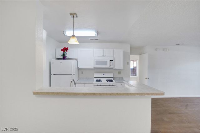 2200 Fort Apache Road 1059, Las Vegas, NV 89117