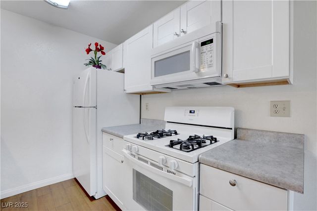 2200 Fort Apache Road 1059, Las Vegas, NV 89117