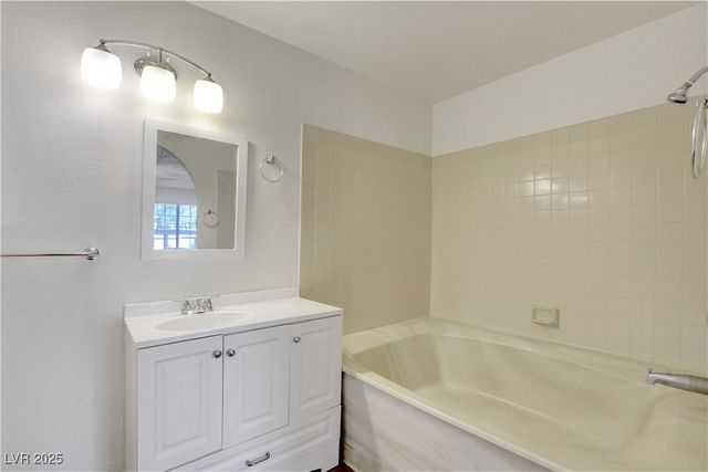 2200 Fort Apache Road 1059, Las Vegas, NV 89117