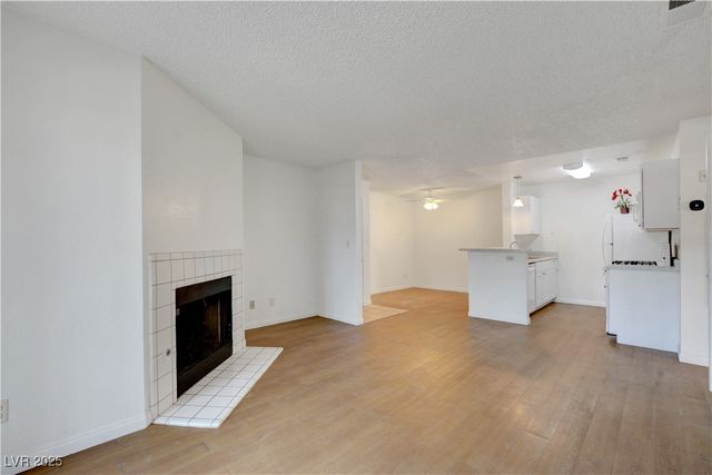 2200 Fort Apache Road 1059, Las Vegas, NV 89117