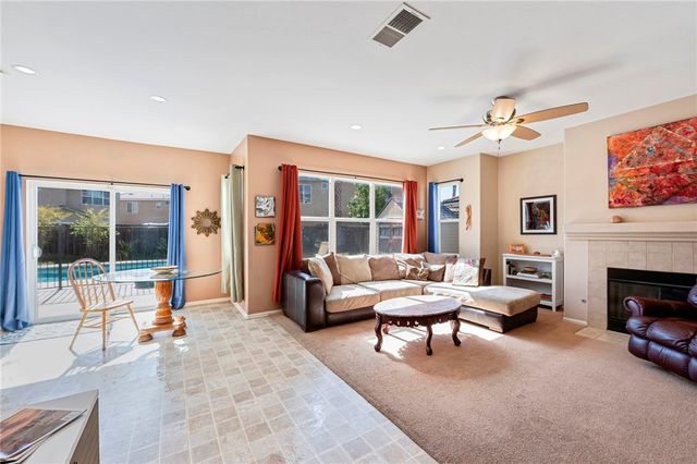 976 Virginia Lee Court, San Jacinto, CA 92583