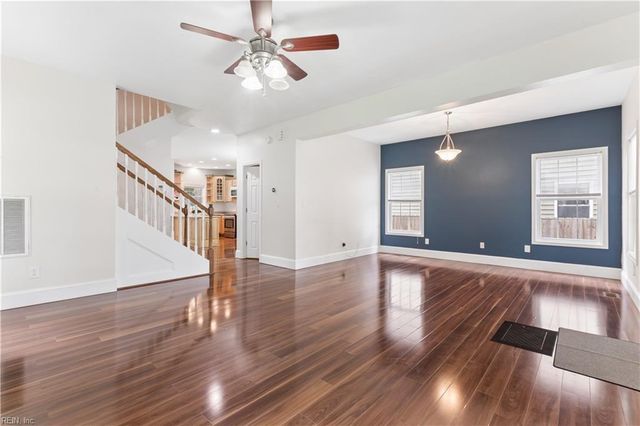 555 1st AVE, Suffolk, VA 23434