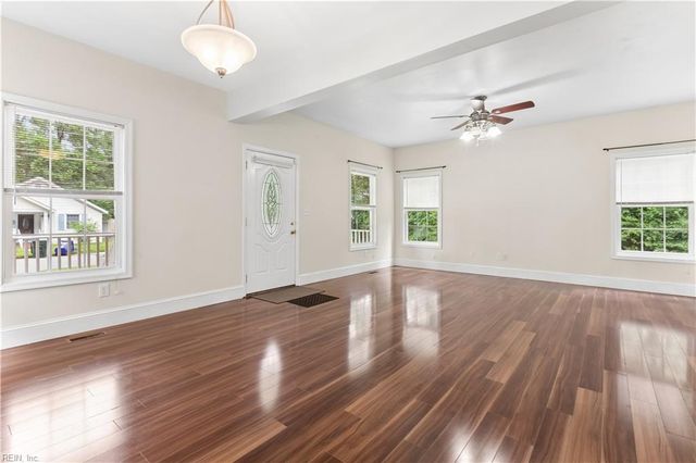 555 1st AVE, Suffolk, VA 23434