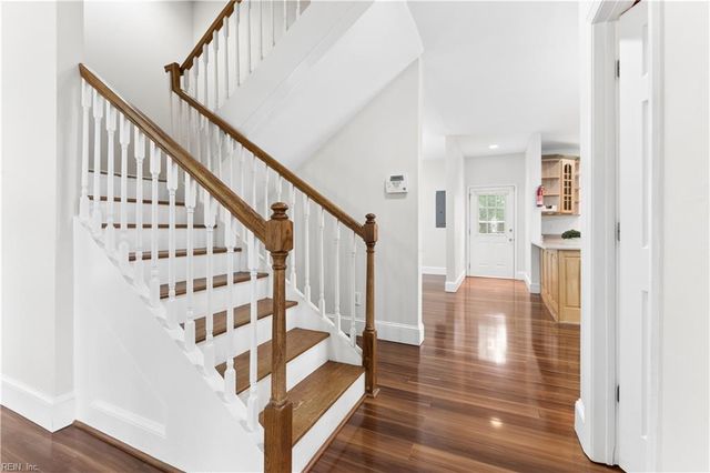 555 1st AVE, Suffolk, VA 23434
