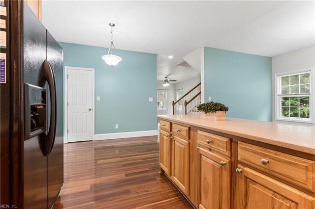 555 1st AVE, Suffolk, VA 23434