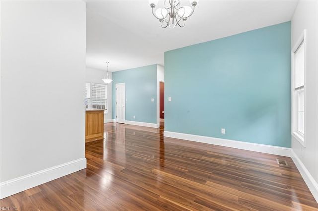 555 1st AVE, Suffolk, VA 23434