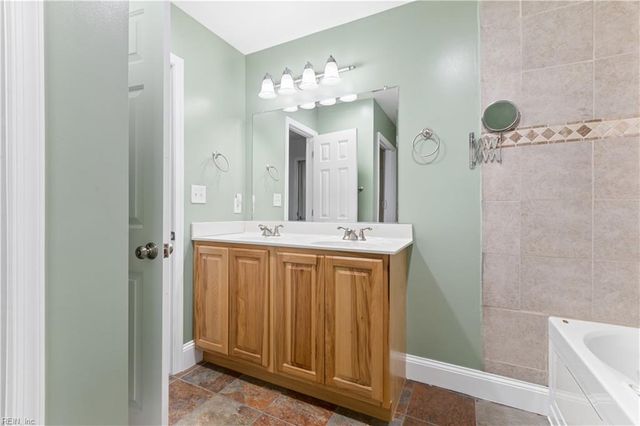 555 1st AVE, Suffolk, VA 23434