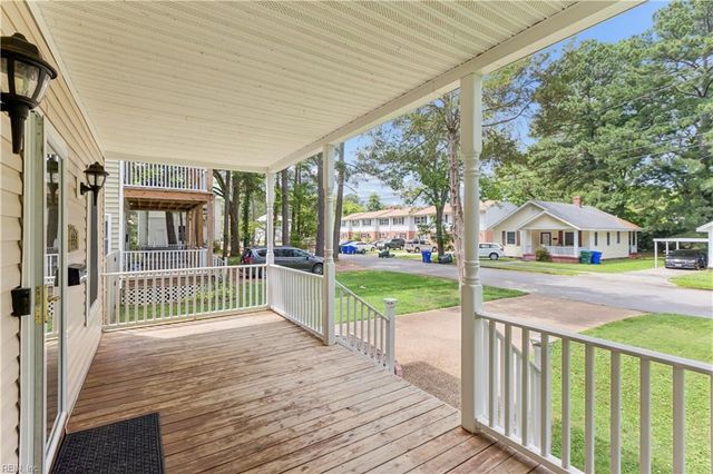 555 1st AVE, Suffolk, VA 23434