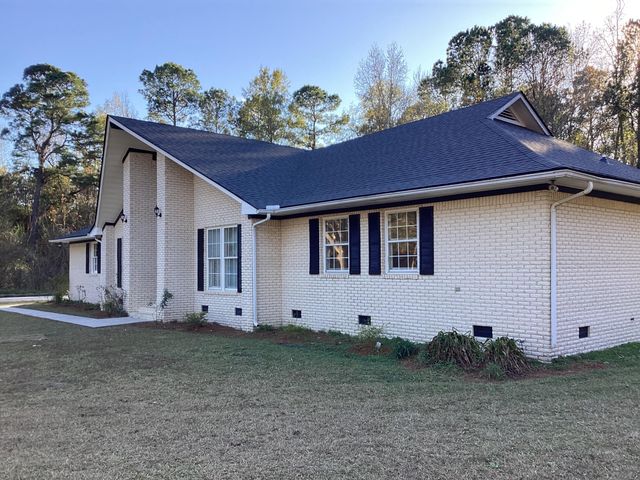 2047 Highway 35, Saint Stephen, SC 29479