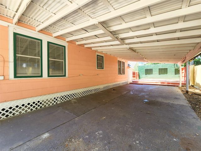 747 E 18th Street, Houston, TX 77008