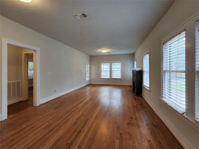 747 E 18th Street, Houston, TX 77008