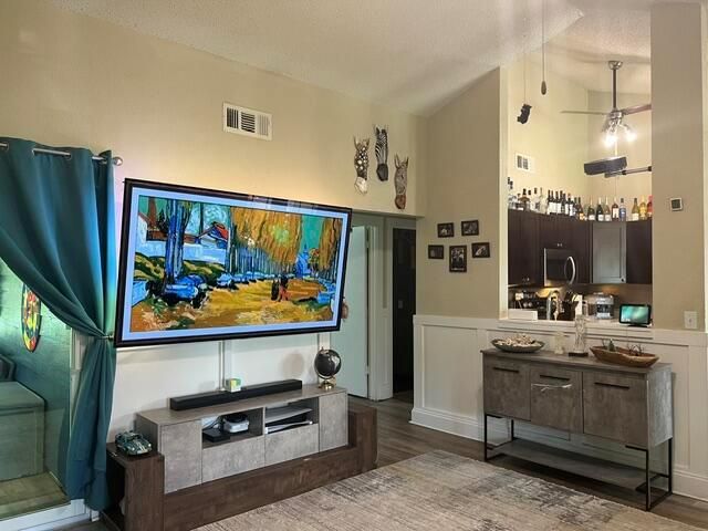 9145 Chrysanthemum Drive, Boynton Beach, FL 33472