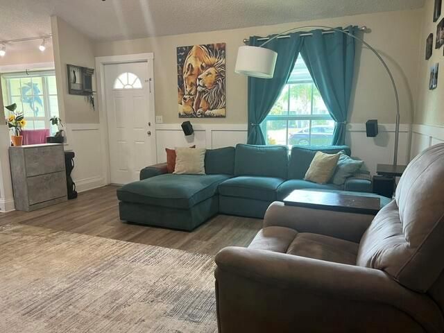 9145 Chrysanthemum Drive, Boynton Beach, FL 33472