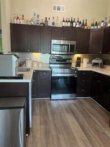 9145 Chrysanthemum Drive, Boynton Beach, FL 33472
