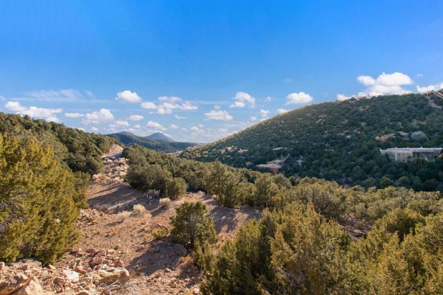 729 PASEO DE FLORENCIO, Santa Fe, NM 87501