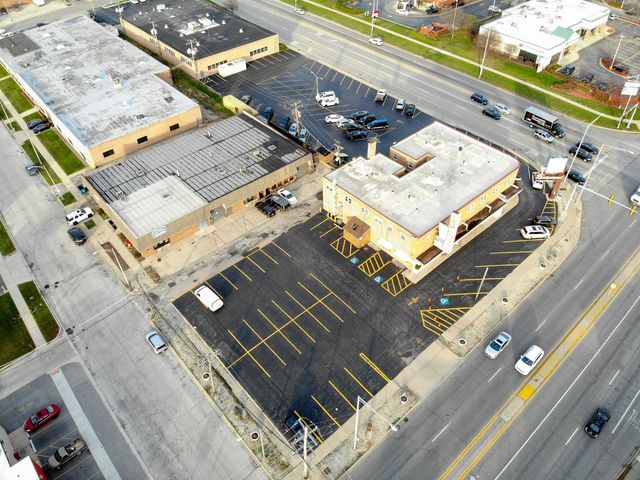 9200 Cermak Road, Broadview, IL 60155