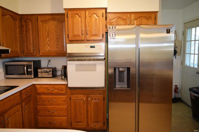 5009 Elmhurst Drive, Evansville, IN 47711