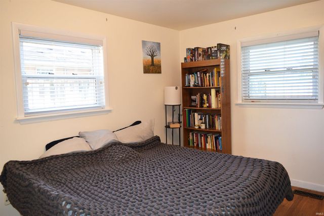 5009 Elmhurst Drive, Evansville, IN 47711
