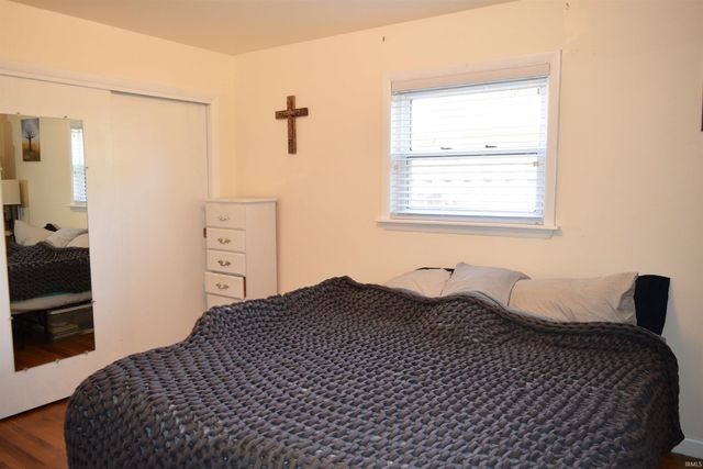 5009 Elmhurst Drive, Evansville, IN 47711