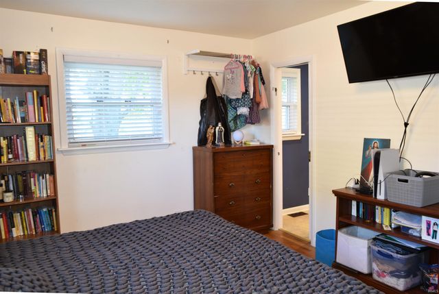 5009 Elmhurst Drive, Evansville, IN 47711