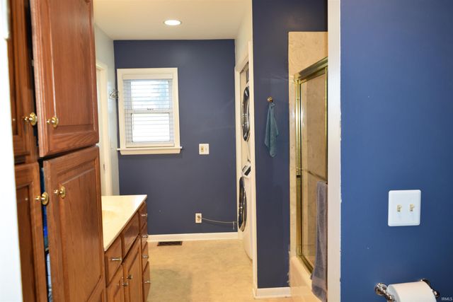 5009 Elmhurst Drive, Evansville, IN 47711