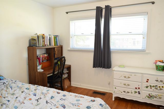 5009 Elmhurst Drive, Evansville, IN 47711