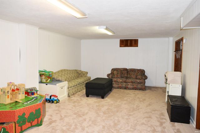 5009 Elmhurst Drive, Evansville, IN 47711