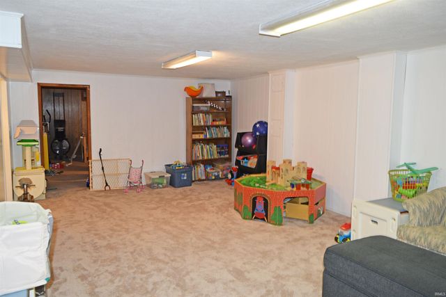 5009 Elmhurst Drive, Evansville, IN 47711