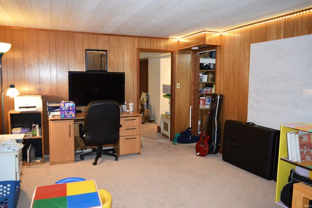 5009 Elmhurst Drive, Evansville, IN 47711