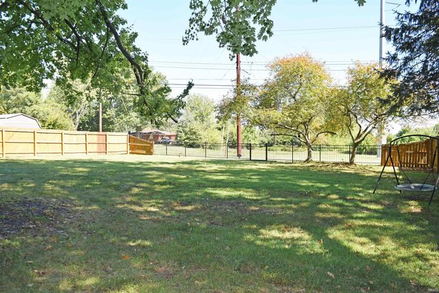 5009 Elmhurst Drive, Evansville, IN 47711