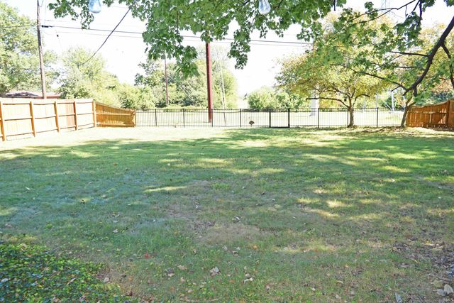 5009 Elmhurst Drive, Evansville, IN 47711