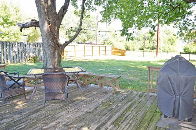 5009 Elmhurst Drive, Evansville, IN 47711