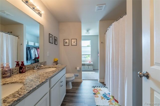 3418 Woodmont Avenue, Trenton, MI 48183