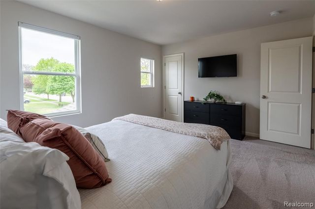 3418 Woodmont Avenue, Trenton, MI 48183