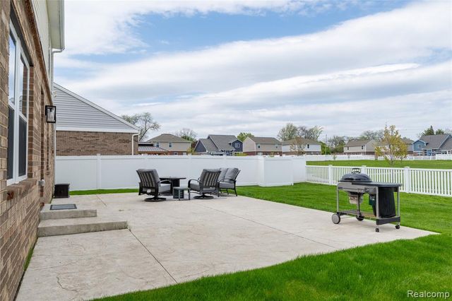 3418 Woodmont Avenue, Trenton, MI 48183