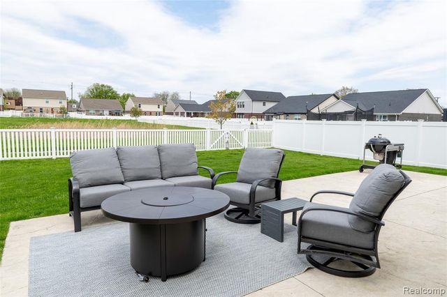 3418 Woodmont Avenue, Trenton, MI 48183
