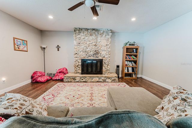 1810 BLACKSTON AVENUE, Sanford, FL 32771