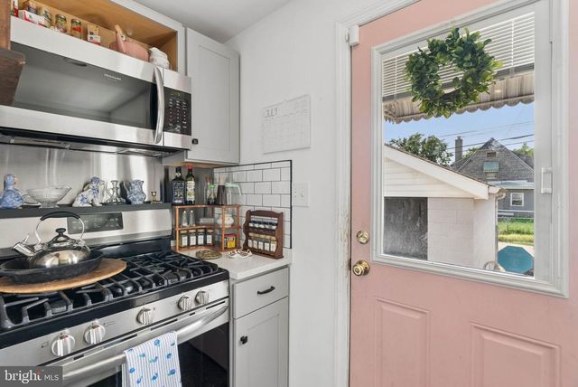 12 BROADSHIP RD, Baltimore, MD 21222