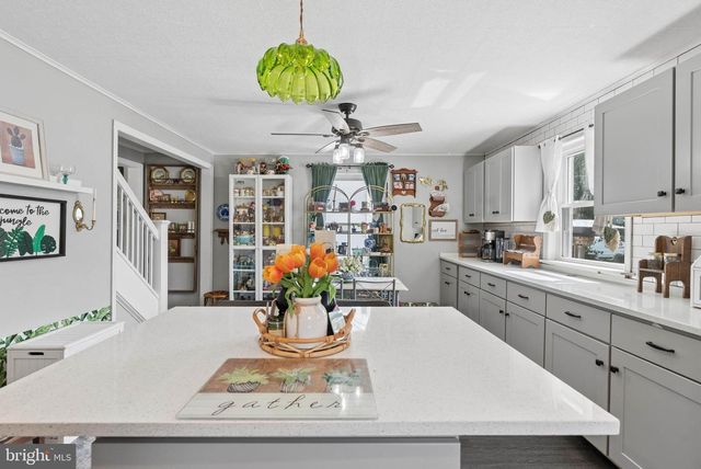 12 BROADSHIP RD, Baltimore, MD 21222