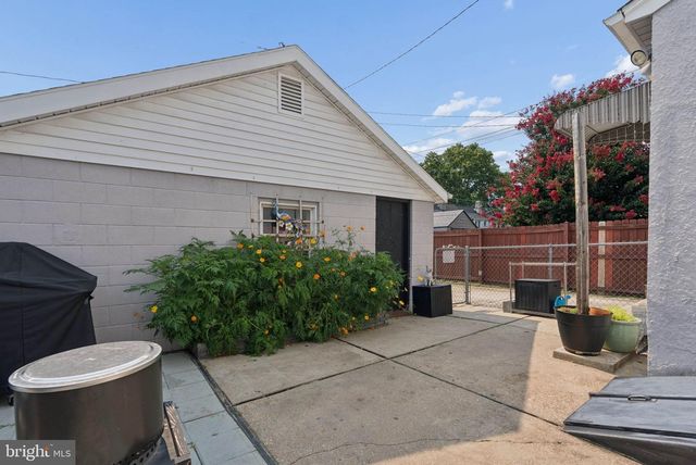 12 BROADSHIP RD, Baltimore, MD 21222