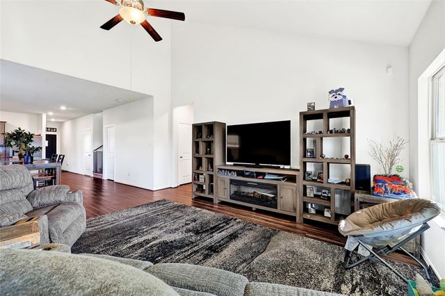 8935 Beacon Mill Drive, Cypress, TX 77433