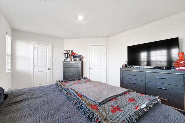 8935 Beacon Mill Drive, Cypress, TX 77433