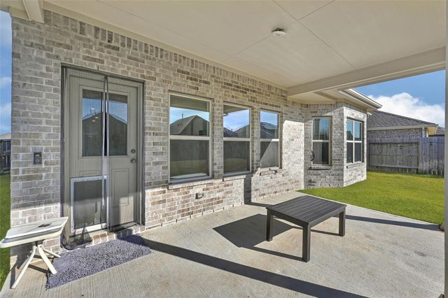 8935 Beacon Mill Drive, Cypress, TX 77433