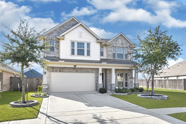 8935 Beacon Mill Drive, Cypress, TX 77433